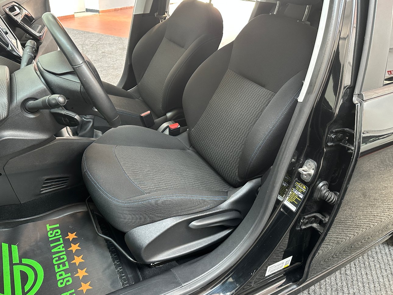 Peugeot 208 NEOPATENTATI|BLUETOOTH|NAVI|16′
