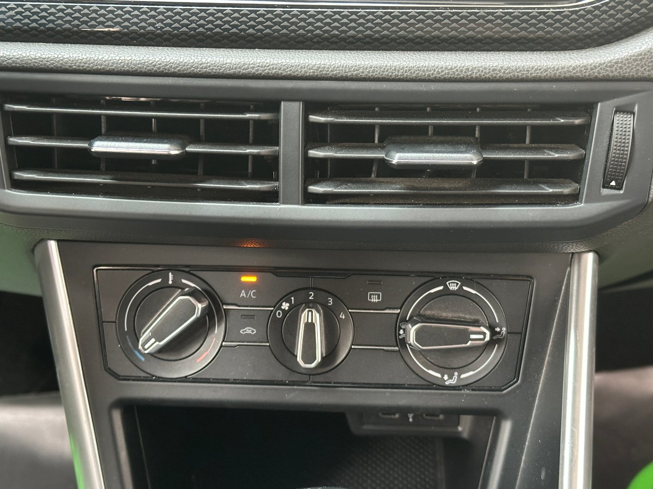 Volkswagen Taigo 1.0 tsi 110cv dsg NEOPAT.|LED|CARPLAY|PADDLES|ACC