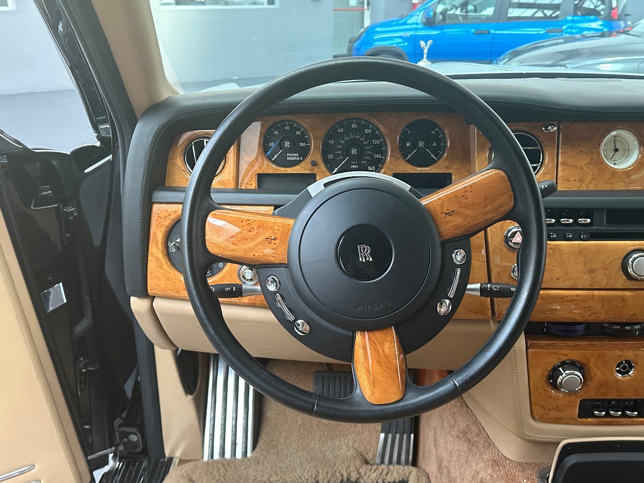 Rolls-Royce Phantom