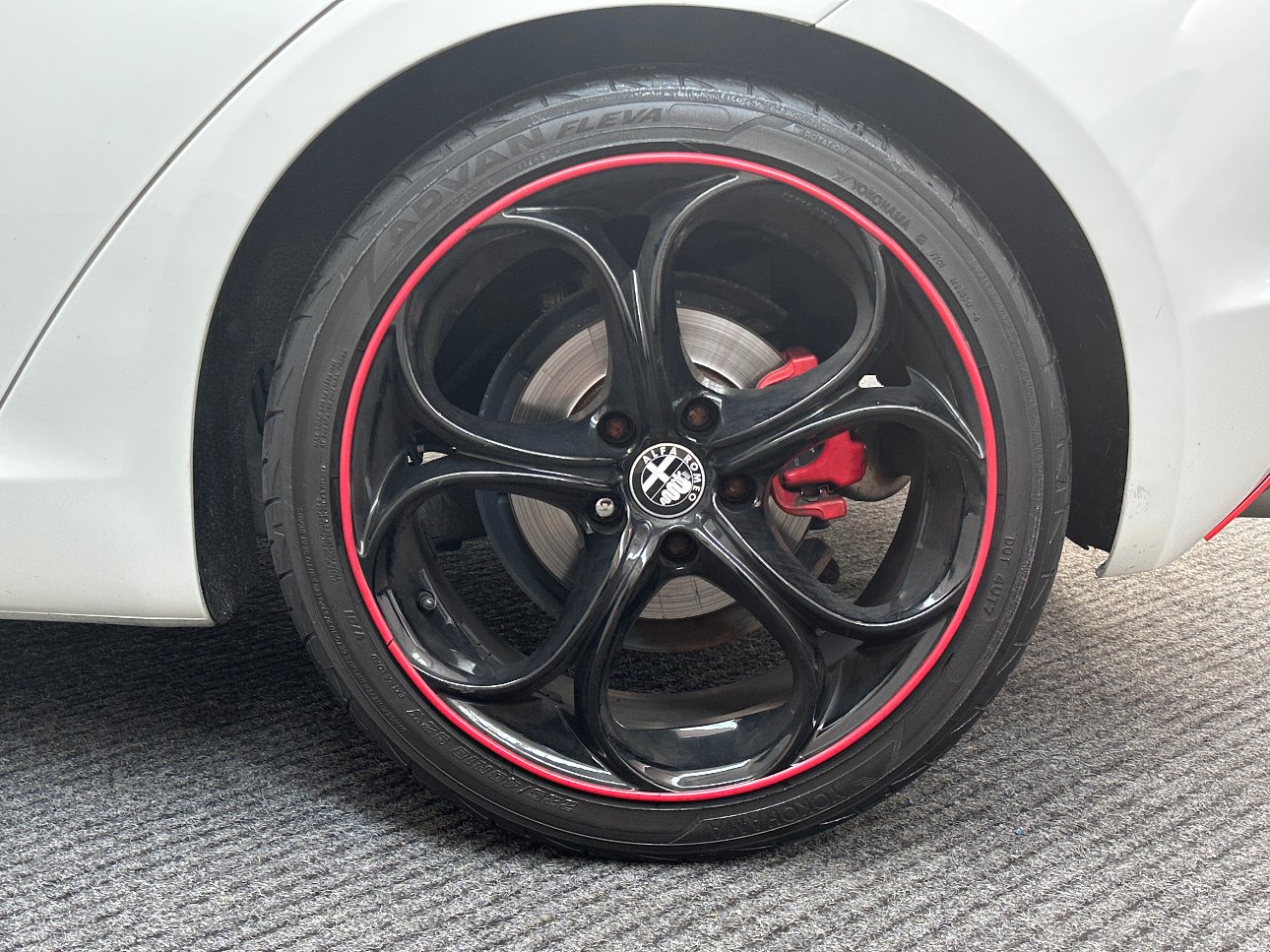 Alfa Romeo Giulietta 1.4 t. m.air Distinctive AUTOMATICA 170cv NAVI|CRUISE|DISTRIBUZ.|18′