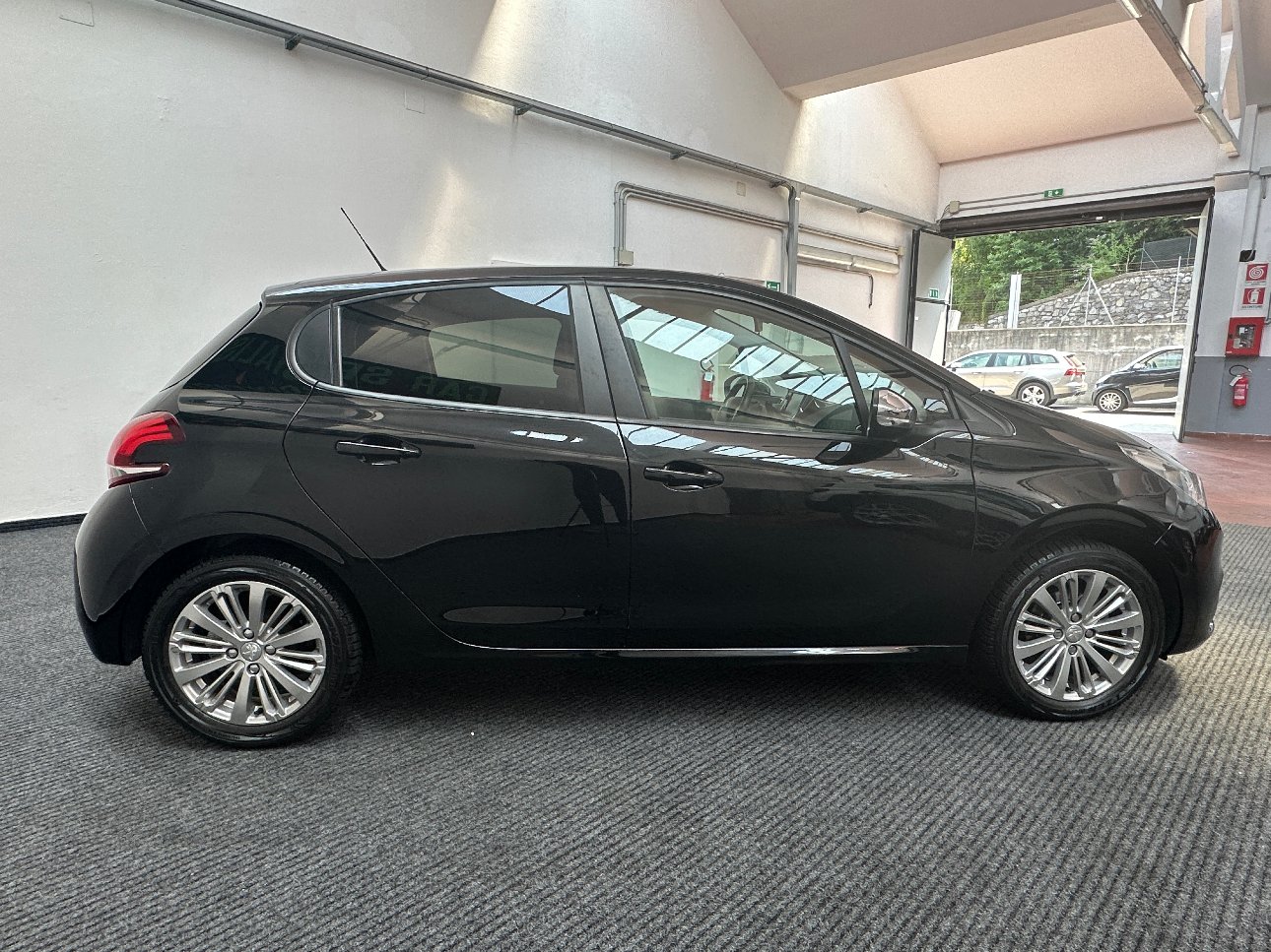 Peugeot 208 NEOPATENTATI|BLUETOOTH|NAVI|16′