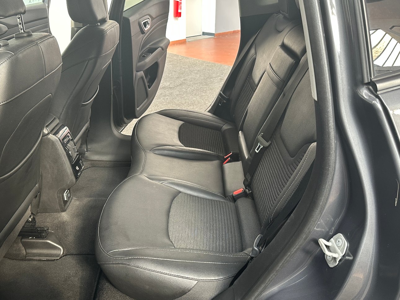Jeep Compass 1.6 mjt Night Eagle 2wd 130cv UNIRPOP.|CARPLAY|18′