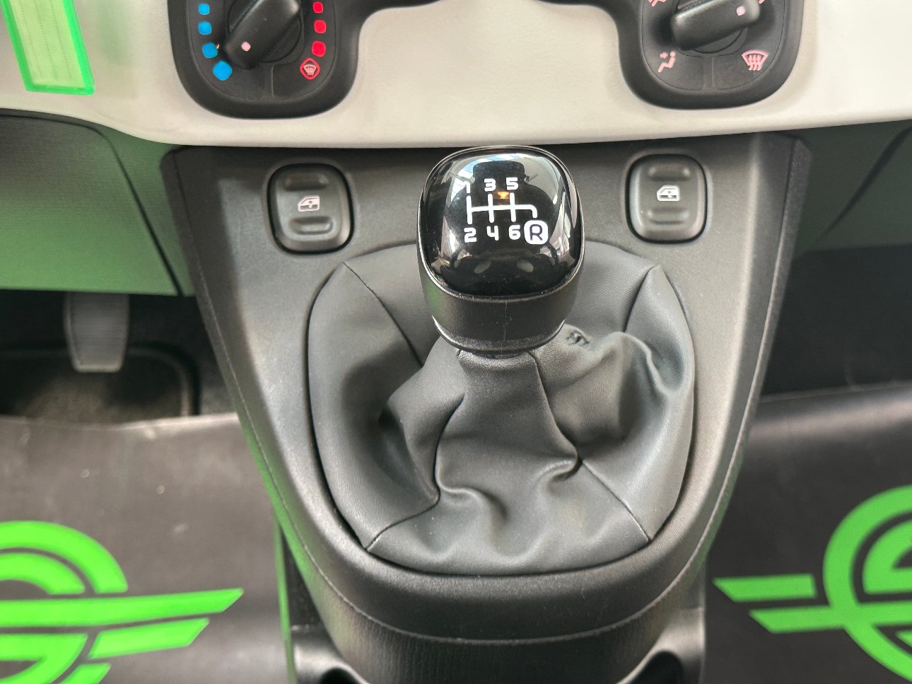 Fiat Panda 1.0 Pandina CROSS hybrid s&s 70cv 5p. PRONTA CONSEGNA