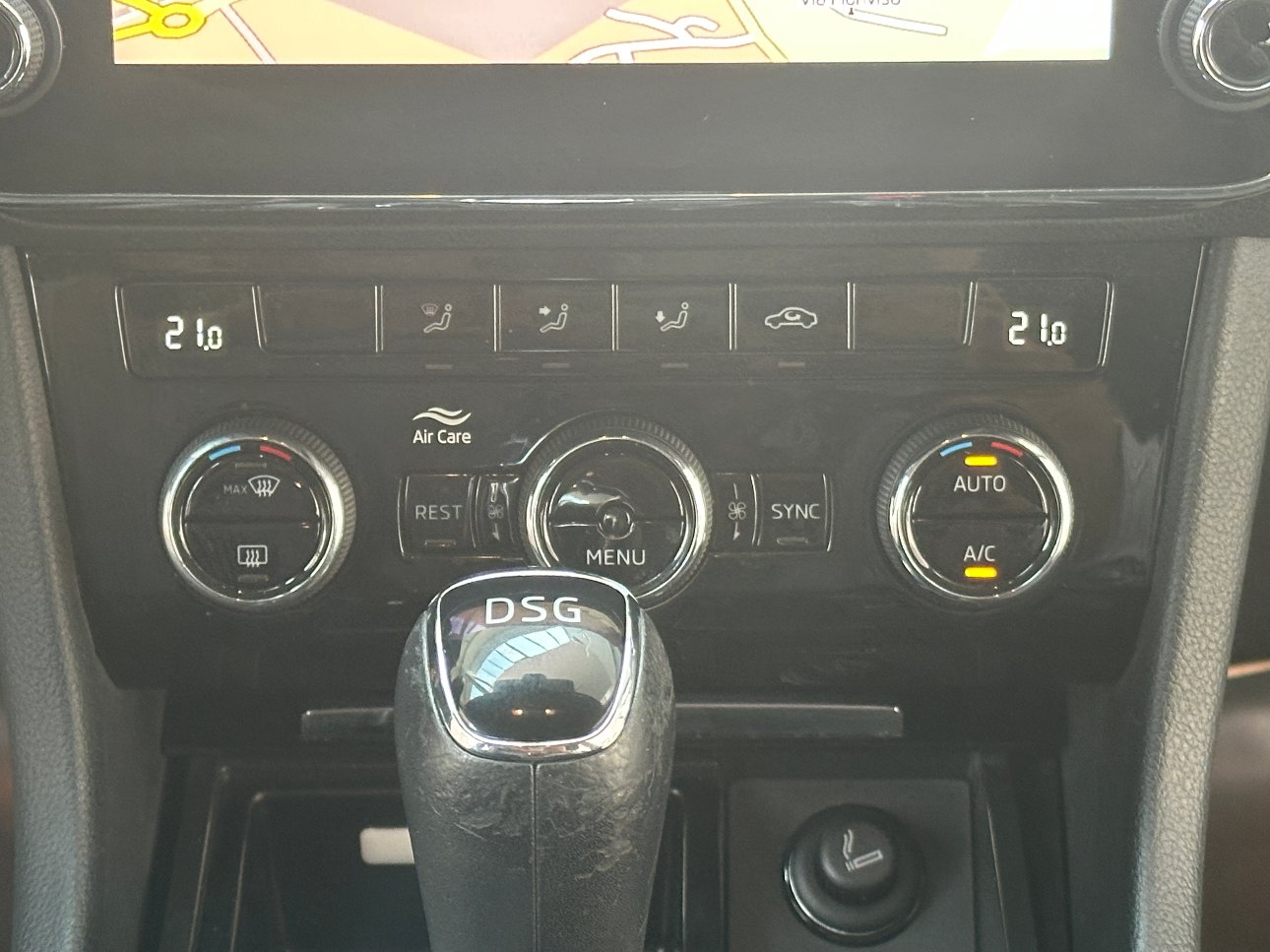 Skoda Superb Wagon 2.0 tdi Style 150cv dsg LED|CARPLAY|NAVI|17′