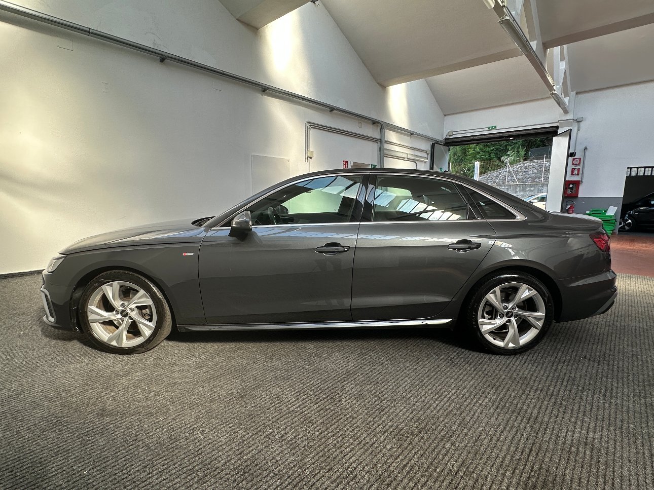 Audi A4 Berlina 35 2.0 tdi mhev S line SEDAN REAR|ACC|CARPLAY|18′