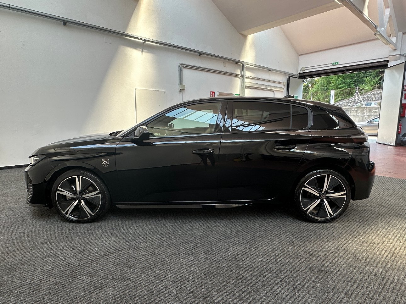 Peugeot 308 1.2 hybrid GT AUTO|360°|ACC|CARPLAY|17′