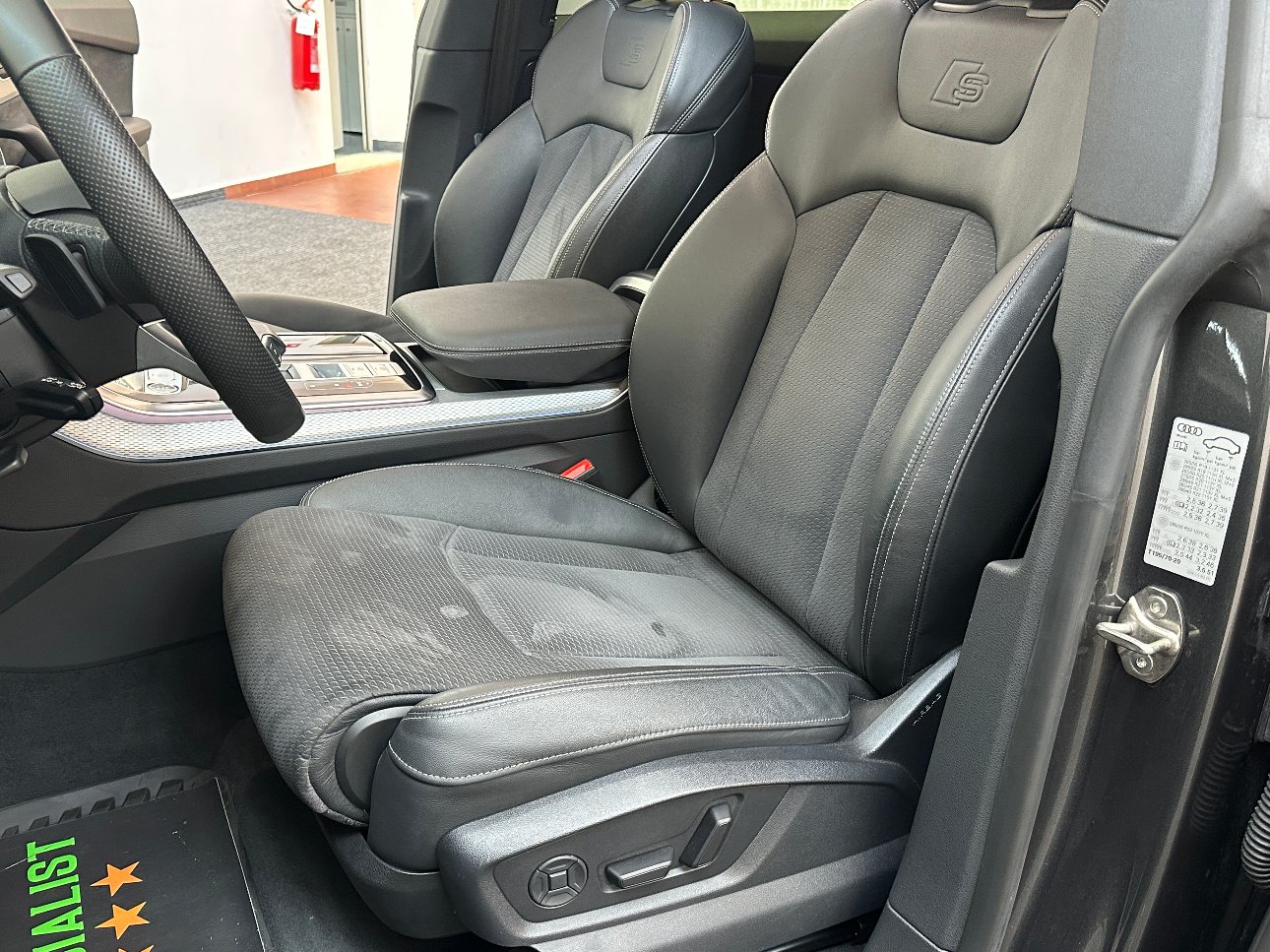 Audi Q8 3.0 tdi mhev S line quattro 360°|TETTO|ACC|ALCANTARA|22′