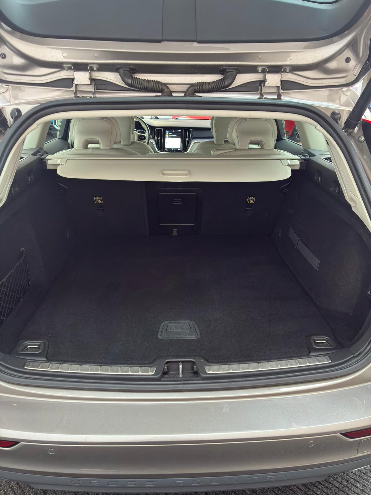 Volvo V60 Cross Country 2.0 d4 Geartronic Pro AWD MY20 – APPLE CAR PLAY|NAVI|SENSORI