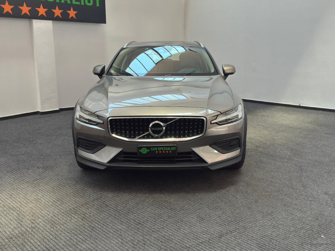 Volvo V60 Cross Country 2.0 d4 Geartronic Pro AWD MY20 – APPLE CAR PLAY|NAVI|SENSORI