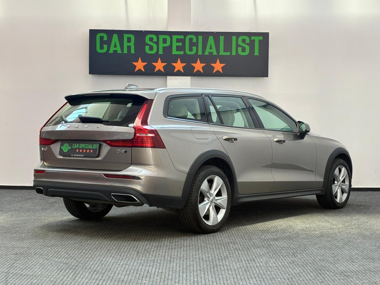 Volvo V60 Cross Country 2.0 d4 Geartronic Pro AWD MY20 – APPLE CAR PLAY|NAVI|SENSORI
