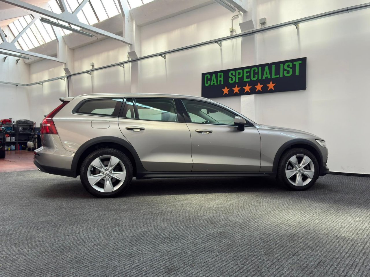 Volvo V60 Cross Country 2.0 d4 Geartronic Pro AWD MY20 – APPLE CAR PLAY|NAVI|SENSORI