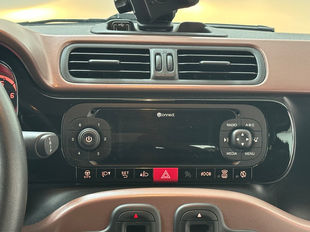 Fiat Panda 0.9 t.air Trussardi 4×4 UNIPROP.|SENSORI|PELLE