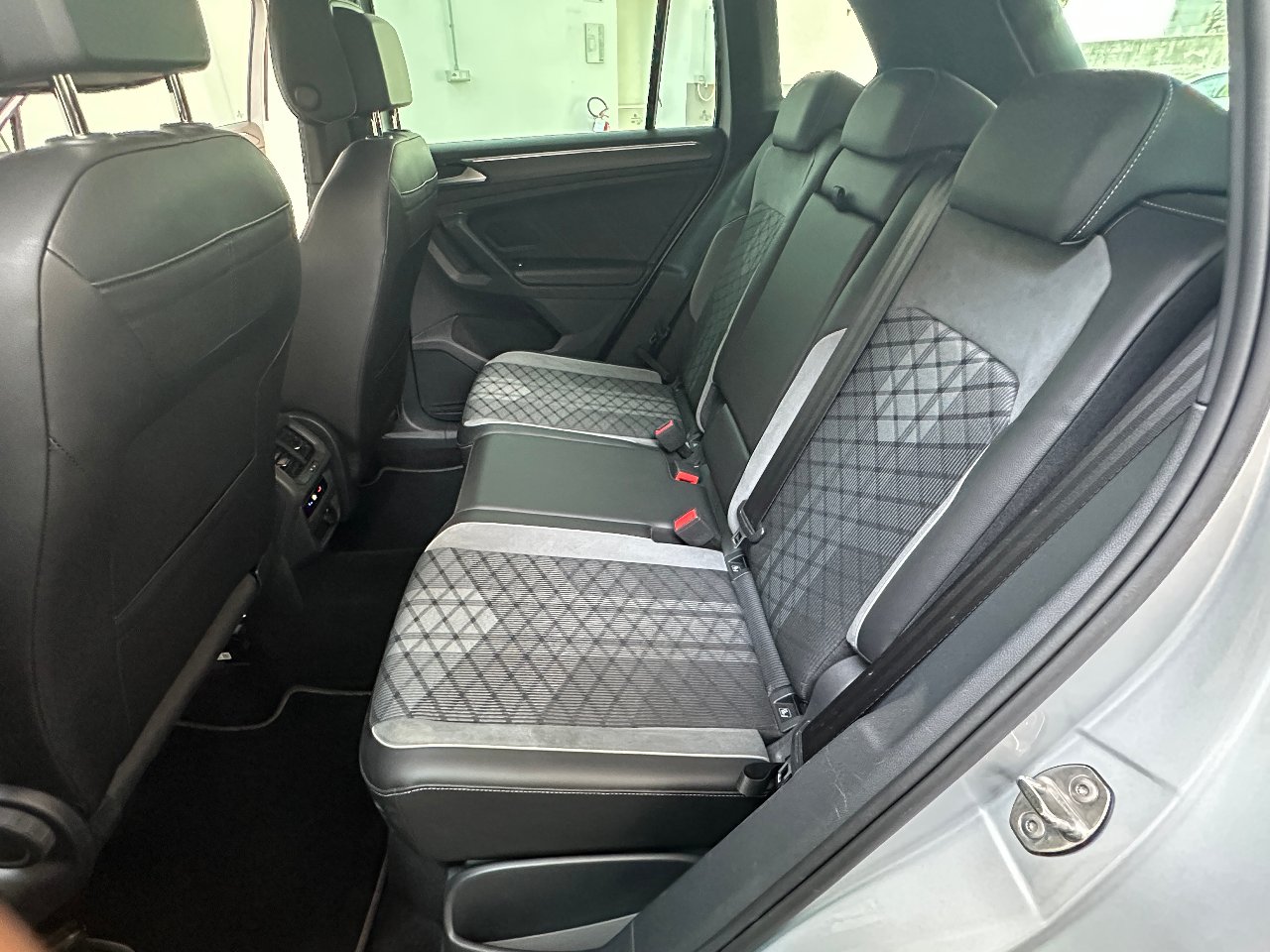 Volkswagen Tiguan 1.5 tsi R-Line 150cv dsg IQ.LED|PADDLES|ACC|20′
