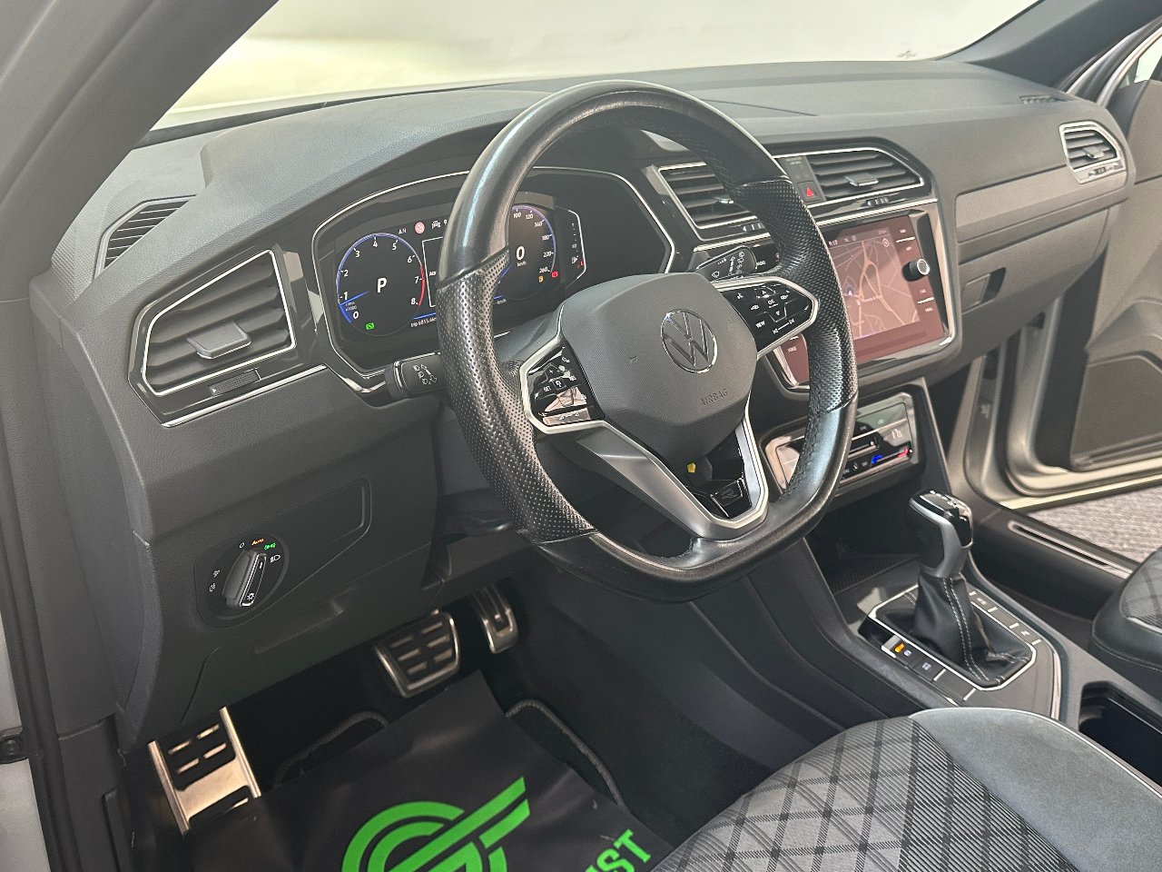 Volkswagen Tiguan 1.5 tsi R-Line 150cv dsg IQ.LED|PADDLES|ACC|20′