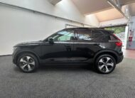 Volvo XC40 2.0 b3 Plus Dark UNIPROP.|REAR|HARMAN&KARDON|19′