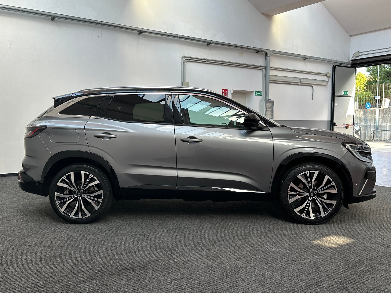 Renault Austral 1.2 E-Tech full hybrid Iconic UNIPROP.|360°|ACC|20′