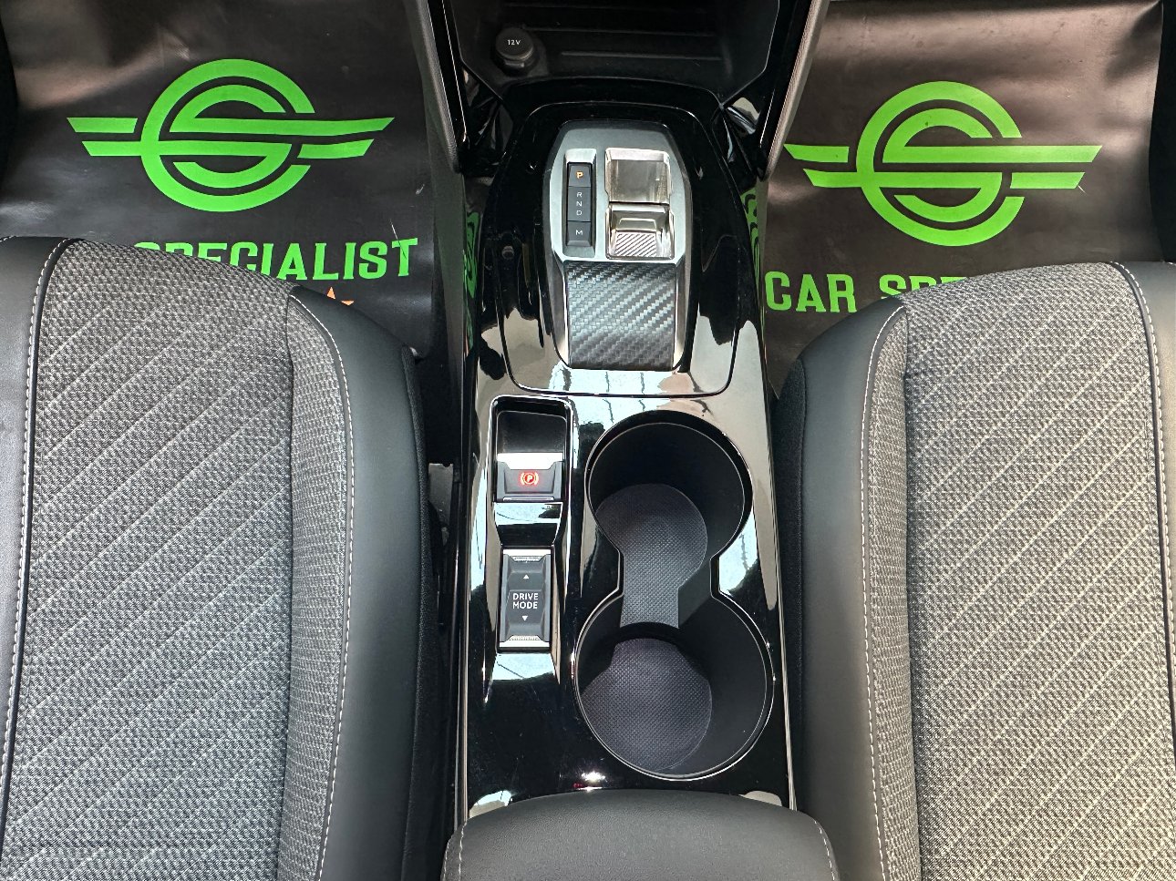 Peugeot 2008 1.2 Allure 130cv eat8 NEOPAT.|LED|CARPLAY|PADDLES