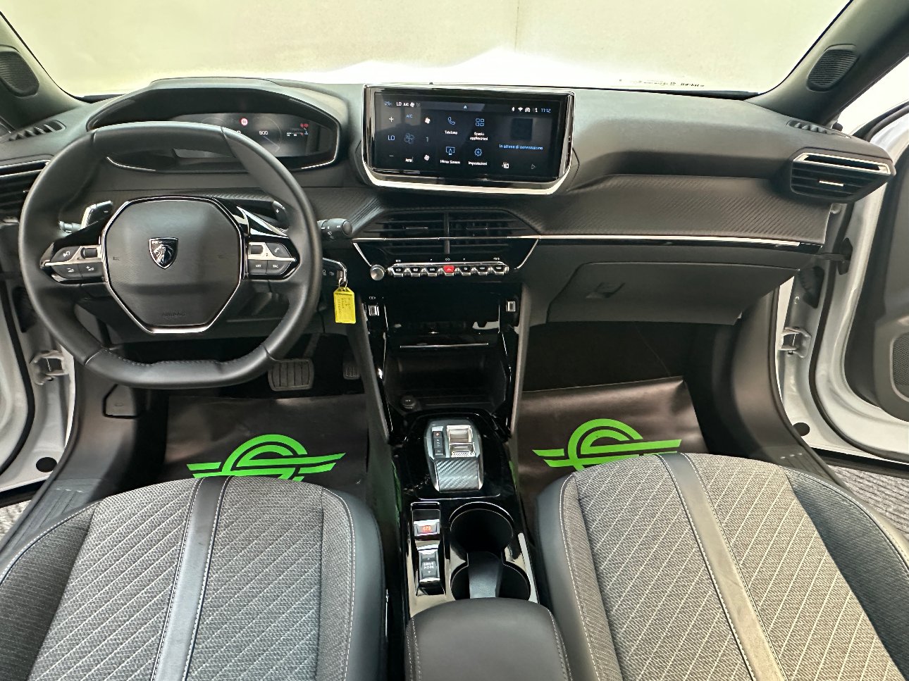 Peugeot 2008 1.2 Allure 130cv eat8 NEOPAT.|LED|CARPLAY|PADDLES