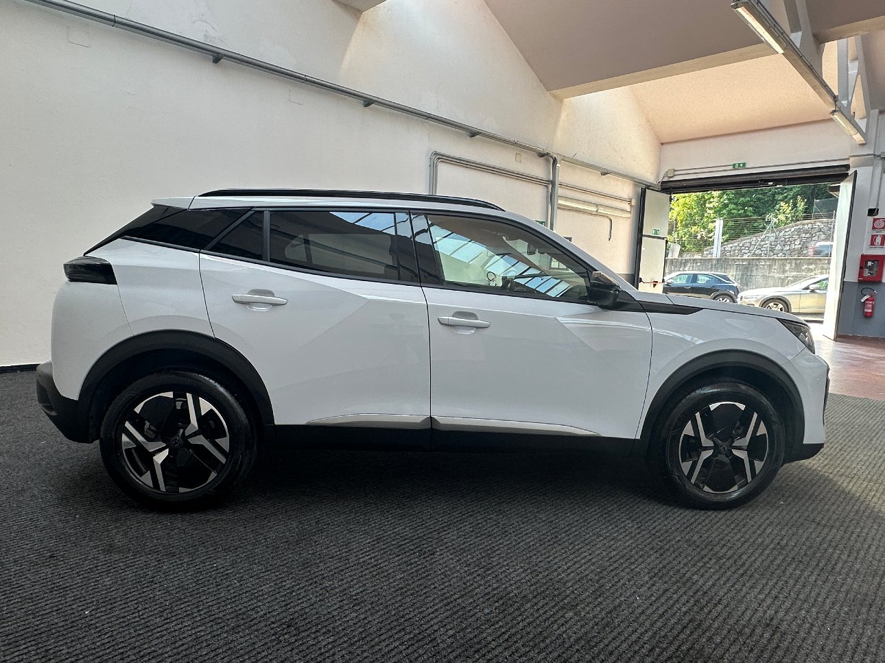 Peugeot 2008 1.2 Allure 130cv eat8 NEOPAT.|LED|CARPLAY|PADDLES