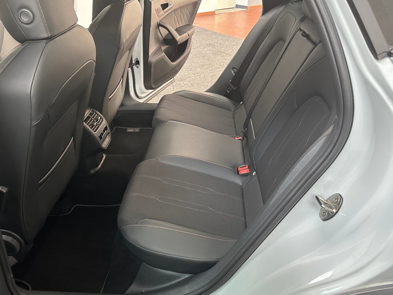 Cupra Formentor 1.4 e-hybrid PHEV dsg AMBIENT|PADDLES|REAR|ACC|19′
