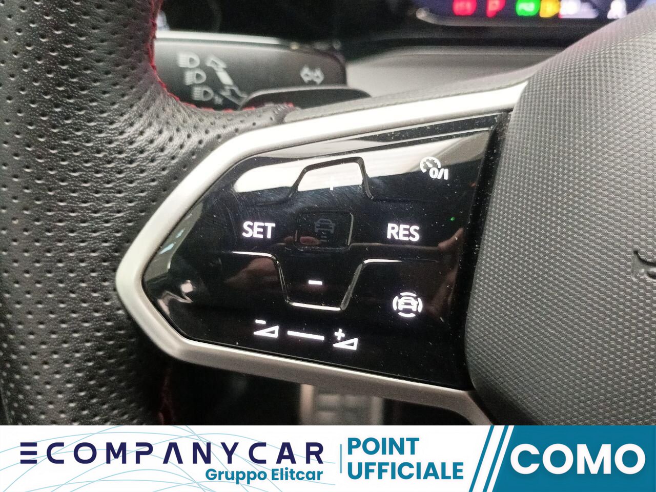 Volkswagen Golf 2.0 TSI DSG GTI