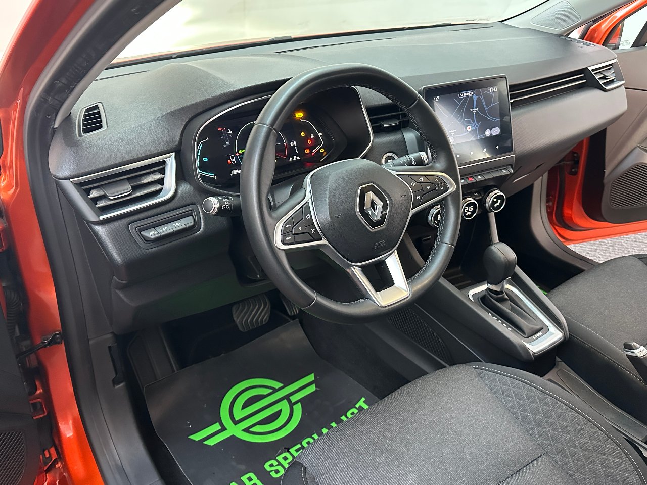 Renault Clio 5 Porte 1.6 E-Tech hybrid Zen 140cv auto